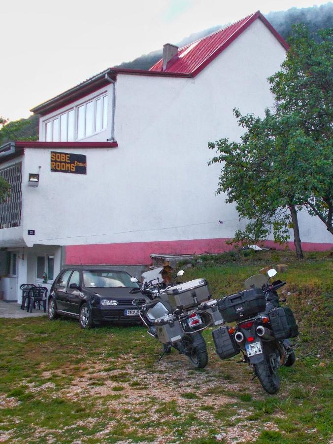 Guesthouse Mirkovic プルジネ エクステリア 写真